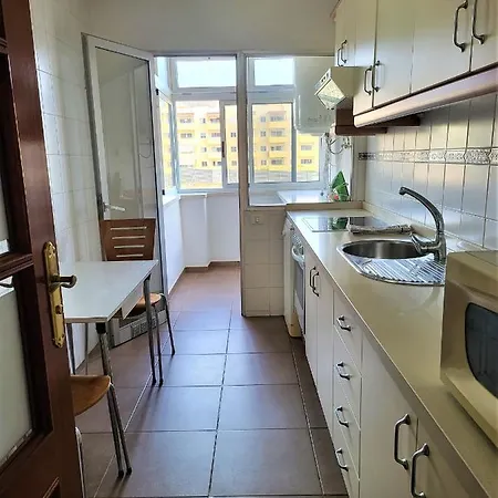 2 Bedrooms Sea View 100 Meters From Ocean *