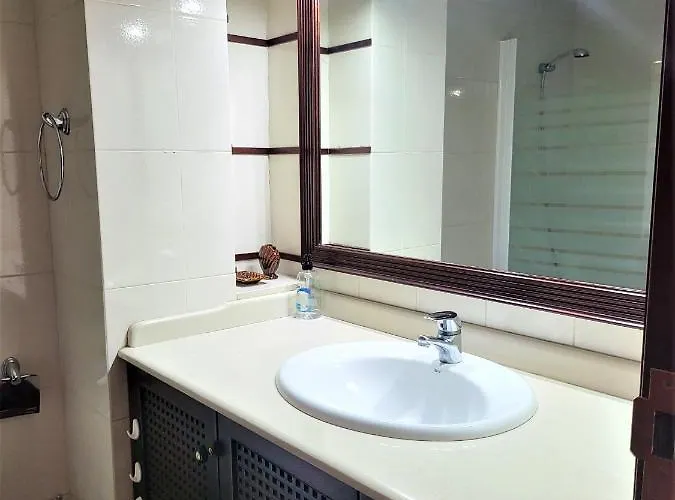 Apartment 2 Bedrooms Sea View 100 Meters From Ocean