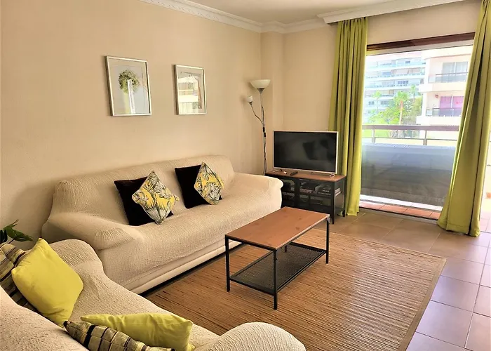 2 Bedrooms Sea View 100 Meters From Ocean
