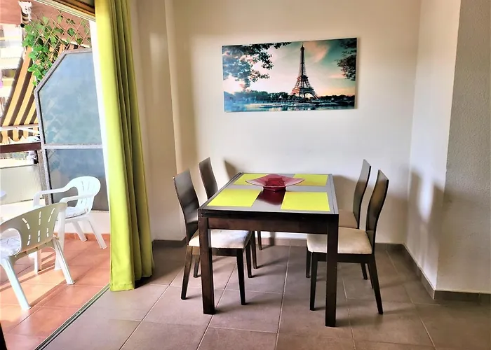 2 Bedrooms Sea View 100 Meters From Ocean דירה